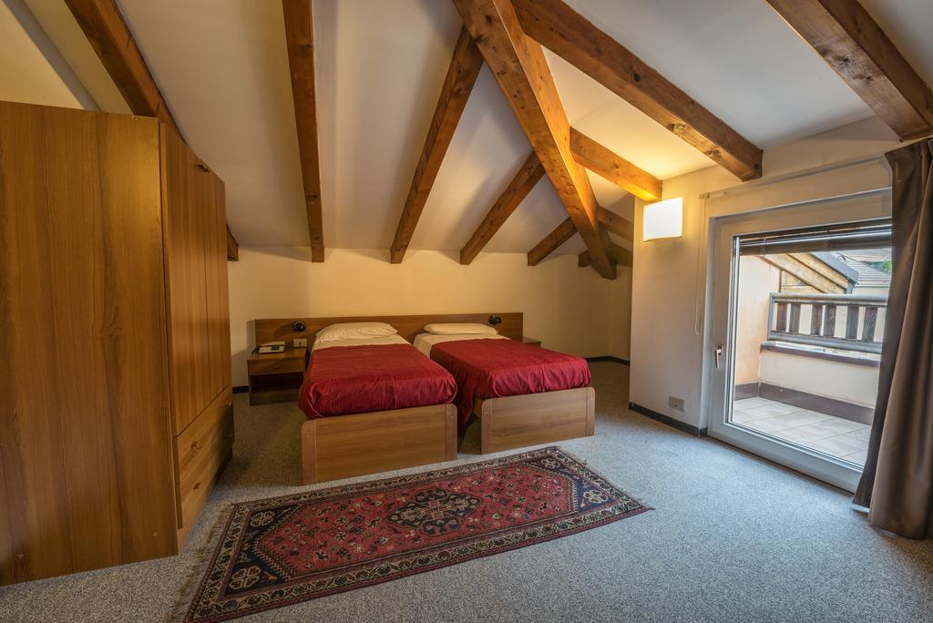 Hotel Drago Mezzocorona Chambre photo