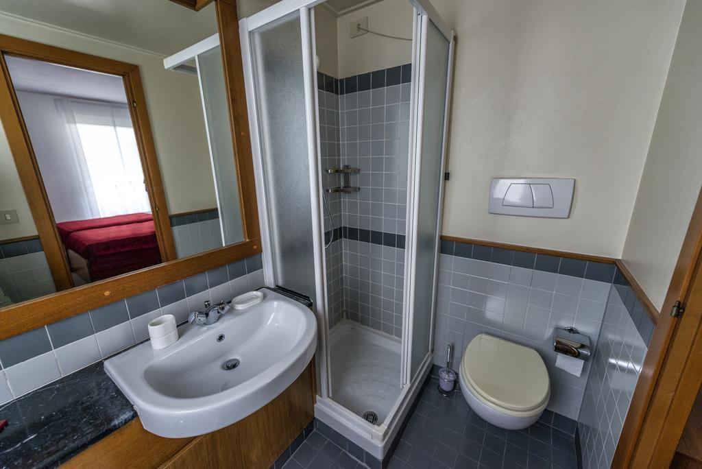 Hotel Drago Mezzocorona Chambre photo