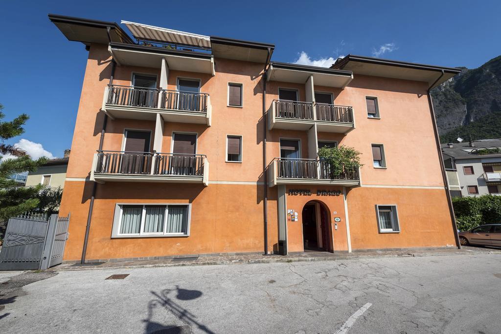 Hotel Drago Mezzocorona Extérieur photo