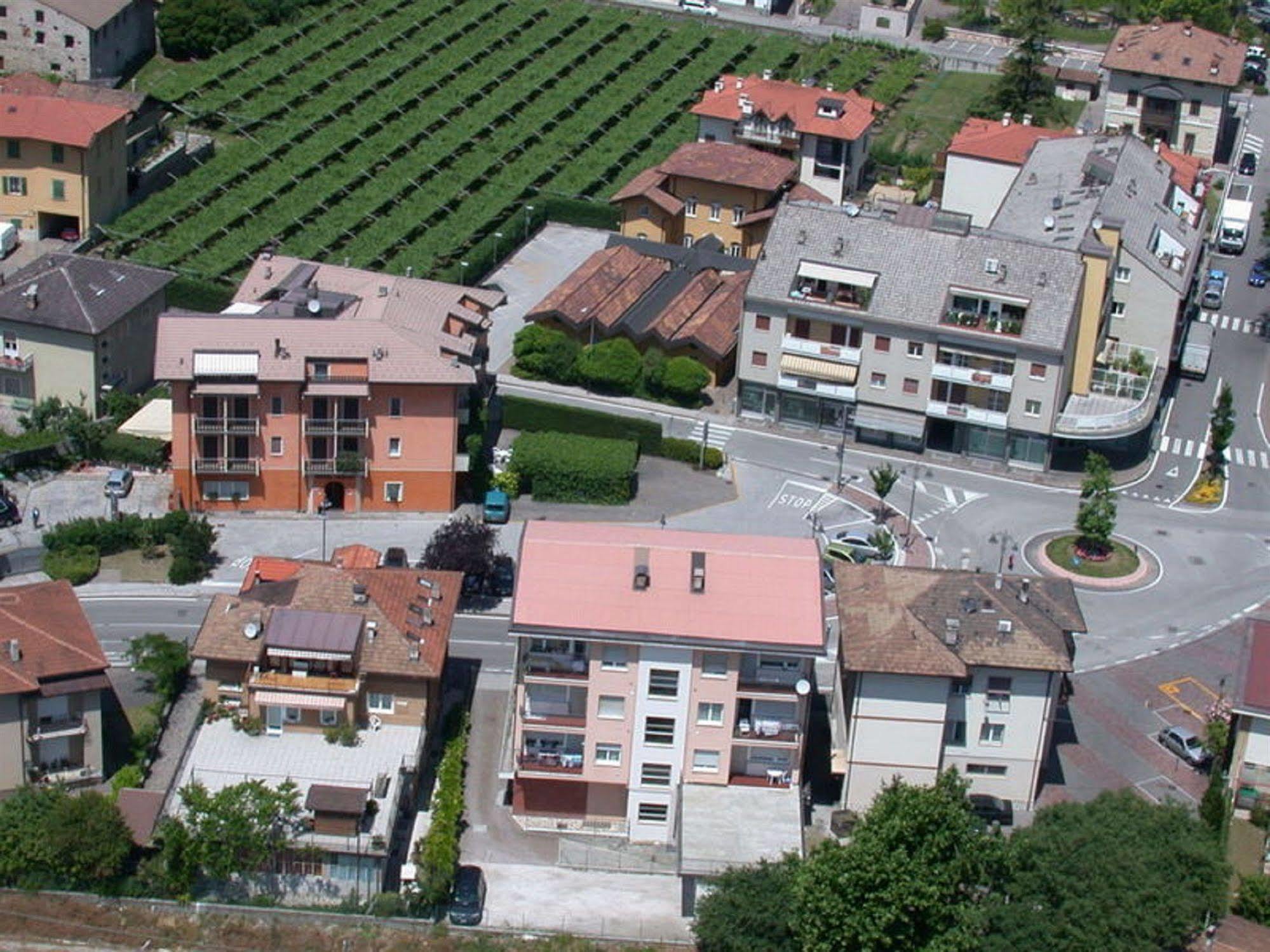 Hotel Drago Mezzocorona Extérieur photo